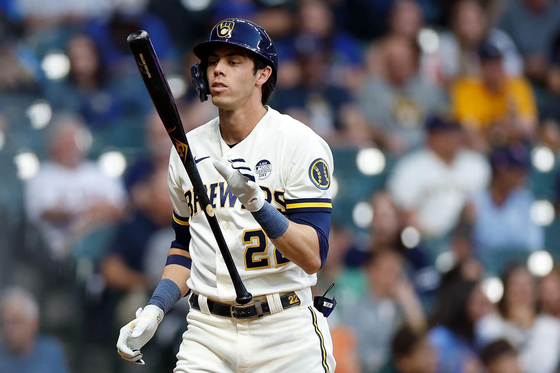 Christian Yelich a la lista de lesionados; Cerveceros ascienden a Greg Jones