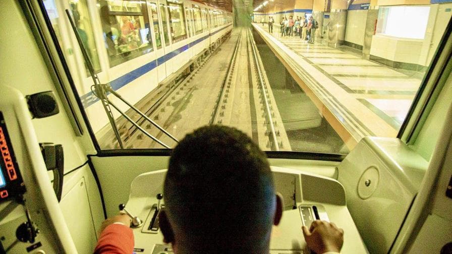 Imagen para: Metro de Santo Domingo: la crisis silenciosa sobre sus rieles