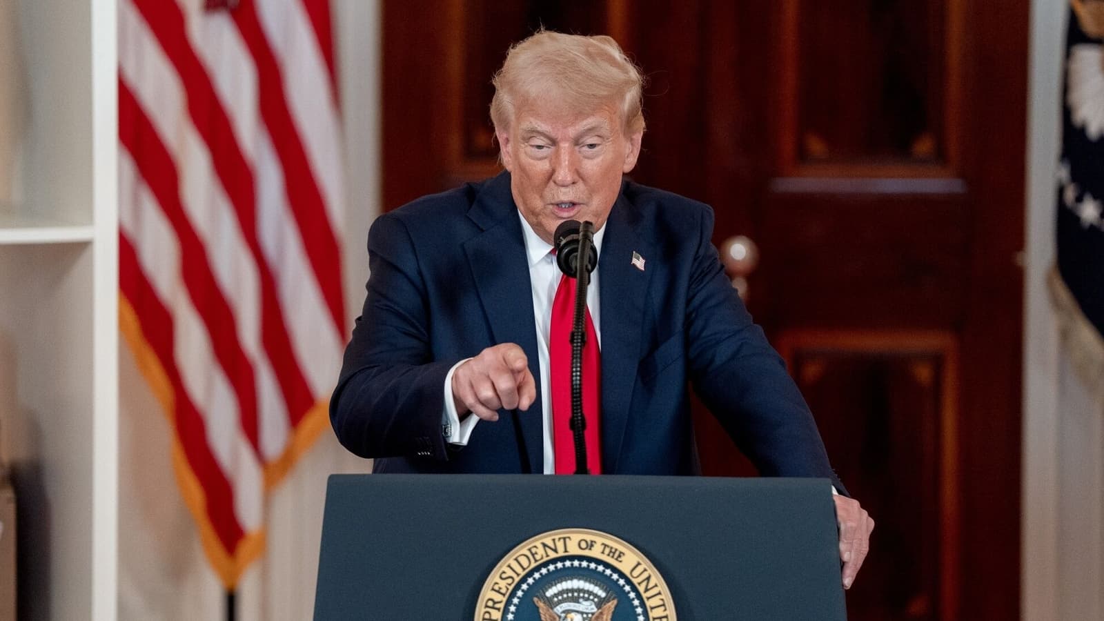 Trump extiende el alto el fuego hasta que Irán presente una propuesta de acuerdo y dice que el bloqueo naval es necesario
