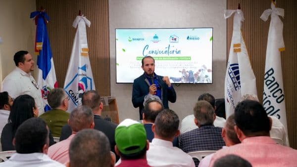 Imagen para: RD$30 millones impulsan el sector lechero: ¿Qué le suena de deporte?